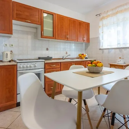 Tara Apartment